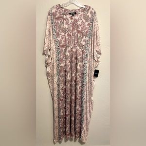 Ellen Tracy Night Gown